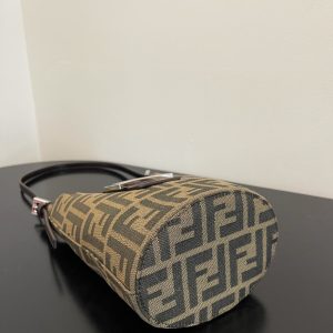 Fendi Vintage Handbags-21x10x14CM - Image 2