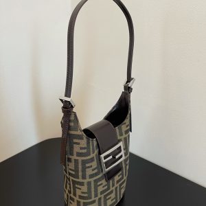 Fendi Vintage Handbags-21x10x14CM - Image 9