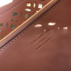 Louis Vuitton Capucines Handlebag-21* 14* 8&27*21*10CM - Image 3