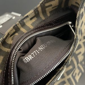 Fendi Vintage Handbags-19x15x14CM - Image 5