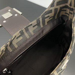 Fendi Vintage Handbags-19x15x14CM - Image 7