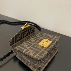 Fendi Vintage Handbags-14.5x12x7CM - Image 4