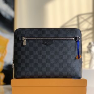 Louis Vuitton New Pouch-21*27*5CM - Image 5