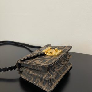 Fendi Vintage Handbags-14.5x12x7CM - Image 6