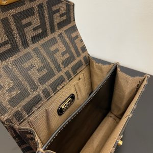 Fendi Vintage Handbags-14.5x12x7CM - Image 8