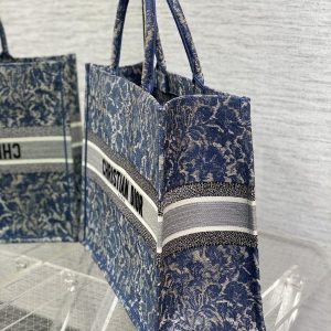 Diro Book Tote - Image 7