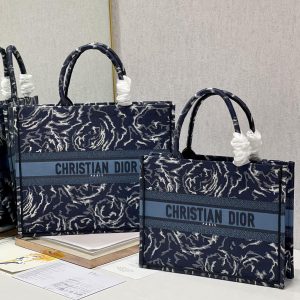 Diro Book Tote - Image 13
