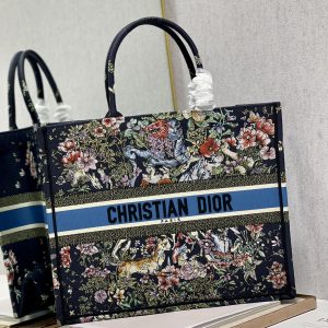 Diro Book Tote - Image 7