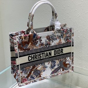 Diro Book Tote - Image 4
