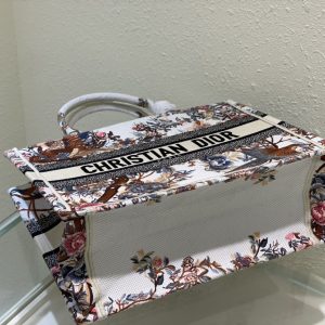 Diro Book Tote - Image 5