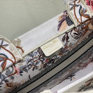 Diro Book Tote - Image 8