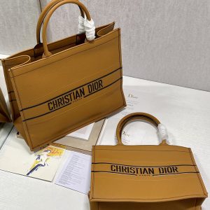 Diro Book Tote - Image 6