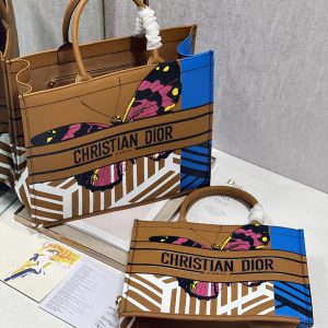 Diro Book Tote - Image 5