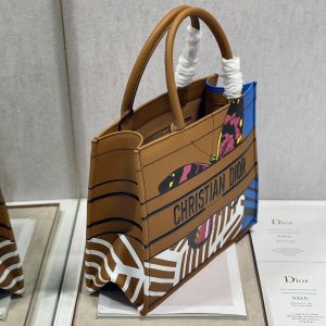 Diro Book Tote - Image 9