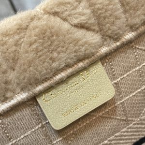 Diro Small Book Tote-36*18*28CM - Image 8