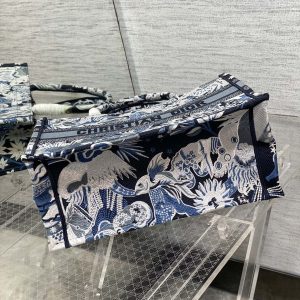 Diro Small Book Tote-36.5CM - Image 8