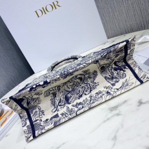 Diro Small Book Tote-36.5CM - Image 6