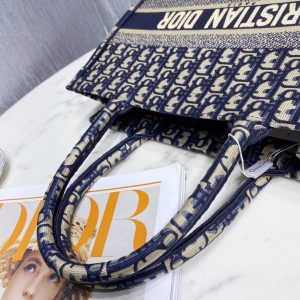 Diro Small Book Tote-36.5CM - Image 2