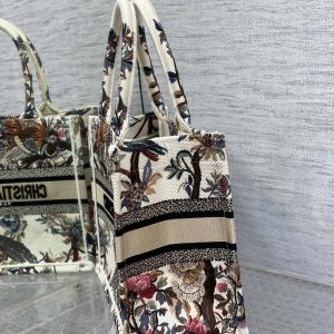Diro Small Book Tote-26*8*22CM - Image 5