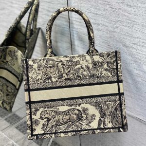 Diro Small Book Tote-26*8*22CM - Image 4