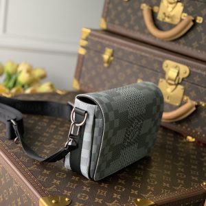 Louis Vuitton Studio Messenger Bag-23.5* 14*5 CM - Image 4