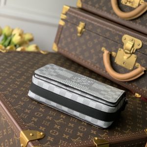 Louis Vuitton Studio Messenger Bag-23.5* 14*5 CM - Image 5