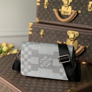 Louis Vuitton Studio Messenger Bag-23.5* 14*5 CM - Image 6
