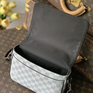 Louis Vuitton Studio Messenger Bag-23.5* 14*5 CM - Image 7