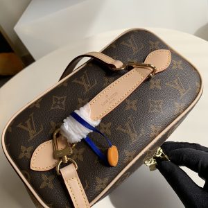 Louis Vuitton Cosmetic/Vanity Bag - Image 4