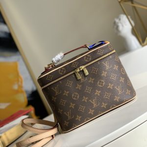 Louis Vuitton Cosmetic/Vanity Bag - Image 5