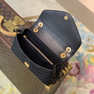 Louis Vuitton New Wave Bag-24x14x9CM - Image 2