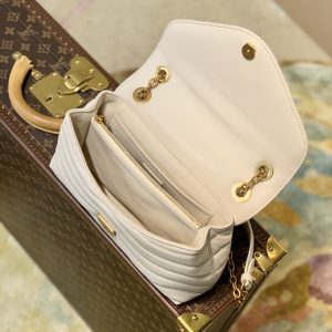 Louis Vuitton New Wave Bag-24x14x9CM - Image 8