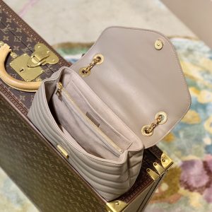 Louis Vuitton New Wave Bag-24x14x9CM - Image 2