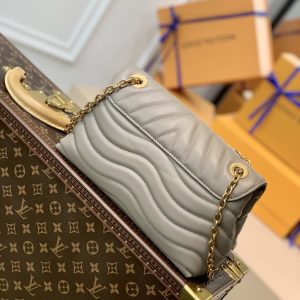 Louis Vuitton New Wave Bag-24x14x9CM - Image 8