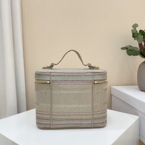 Diro Oblique Cosmetic Bag-25x15x14CM - Image 2