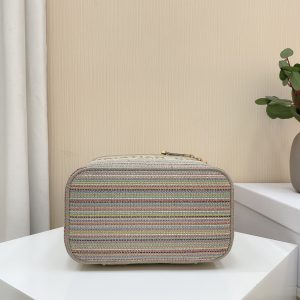 Diro Oblique Cosmetic Bag-25x15x14CM - Image 7