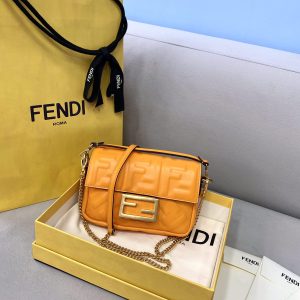 Fendi Baguette Bag - Image 3