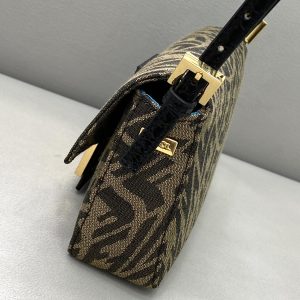 Fendi Baguette Bag - Image 7