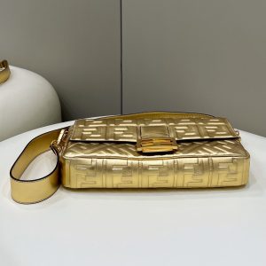 Fendi Baguette Bag - Image 4