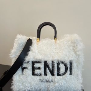 Fendi Tote-36*17*31CM - Image 1