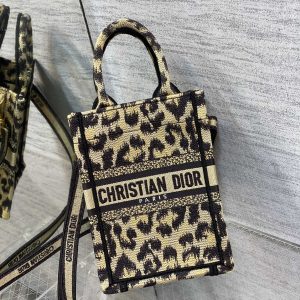 Diro Mini Book Tote-13.5*5*18CM - Image 6