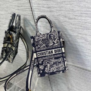 Diro Mini Book Tote-13.5*5*18CM - Image 1