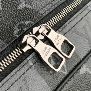 Louis Vuitton Utilitary Backpack M45962-30*42*14CM - Image 4