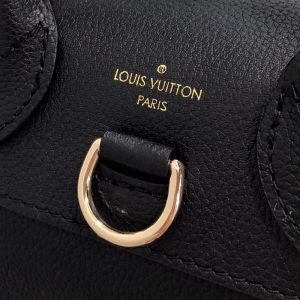 Louis Vuitton Backpack M54573-16*19.4*10CM - Image 7