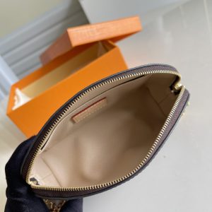 Louis Vuitton Cosmetic Bag-17*12*6CM - Image 7