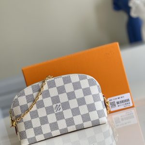 Louis Vuitton Cosmetic Bag-17*12*6CM - Image 8