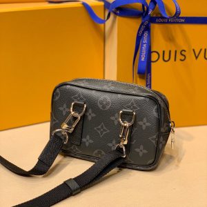Louis Vuitton Taigarama Outdoor Bag-M30755-15*9*7CM - Image 6