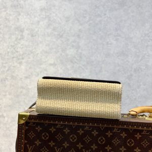 Louis Vuitton Twist MM-23*18*8CM - Image 4