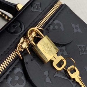 Louis Vuitton Cosmetic Bag M42264-14*19*10CM - Image 4
