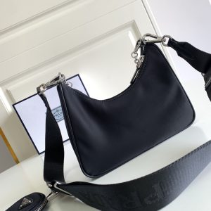 Prada Re-Edition 2005 Nylon Bag-22*12*5CM - Image 2